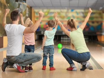2022_bowling_familie.jpg