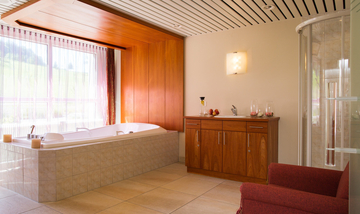 Maria Galland: Mineral bath Maria Galland: Mineral bath