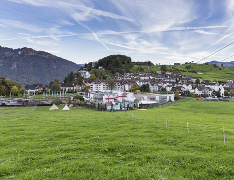 Aussenansicht_Swiss_Holiday_Park_5.jpg