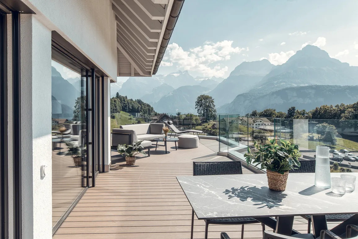Spektakuläre Panorama Zimmer in Morschach | Swiss Holiday Park